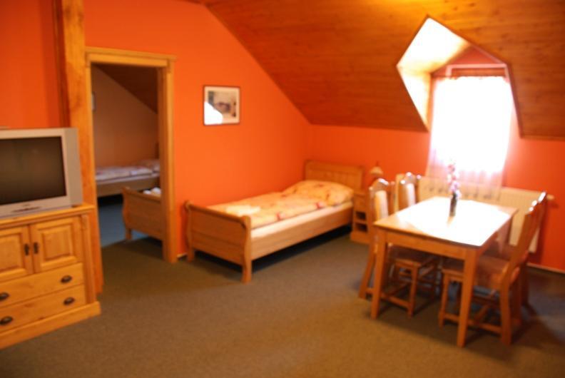 Vinarstvi U Kaplicky Hotell Zaječí Rum bild