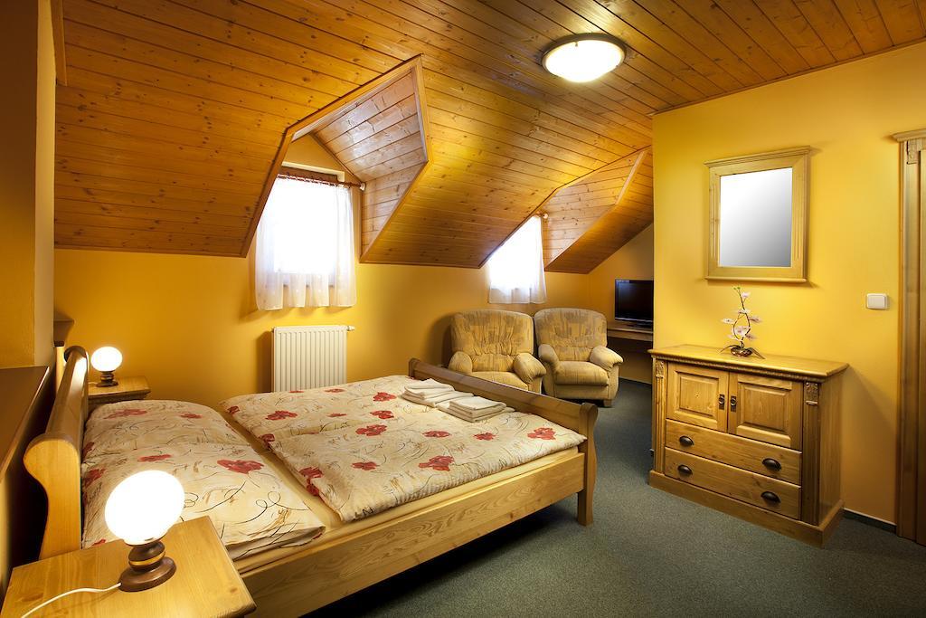 Vinarstvi U Kaplicky Hotell Zaječí Exteriör bild