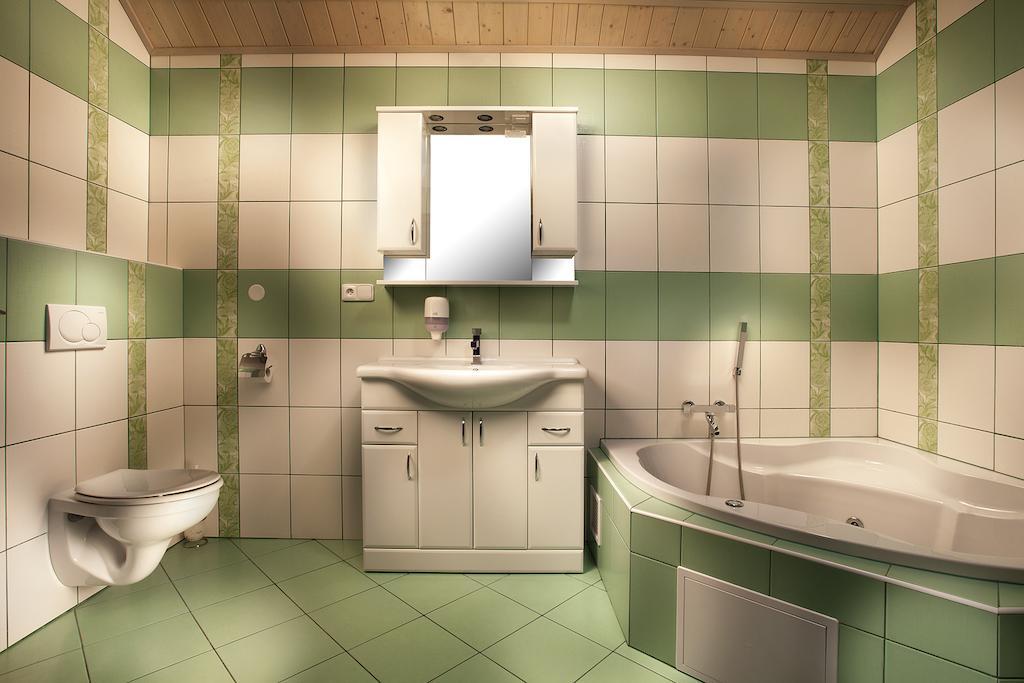 Vinarstvi U Kaplicky Hotell Zaječí Rum bild
