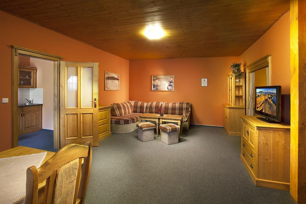Vinarstvi U Kaplicky Hotell Zaječí Rum bild